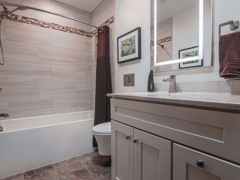 Lisa-bathroom